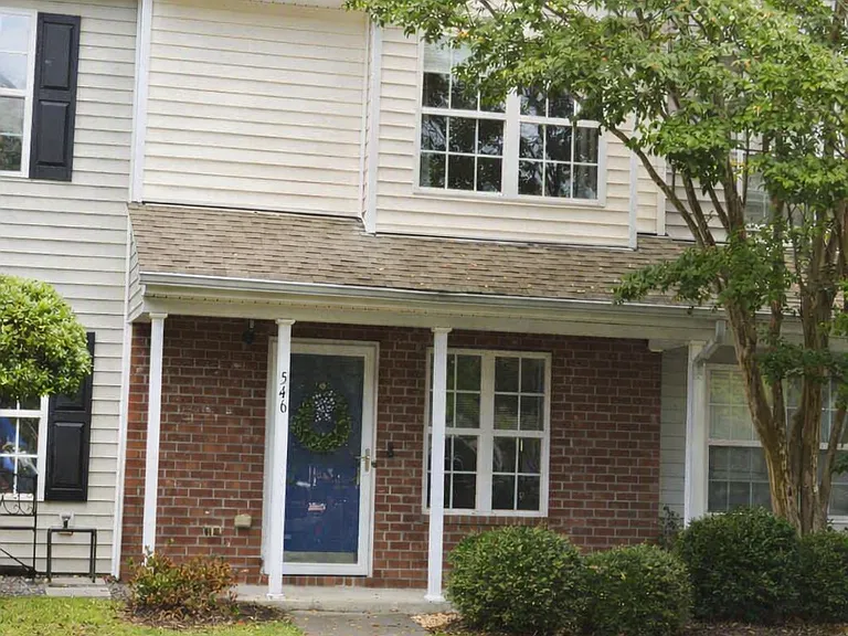 546 Candida Dr — Photo 1