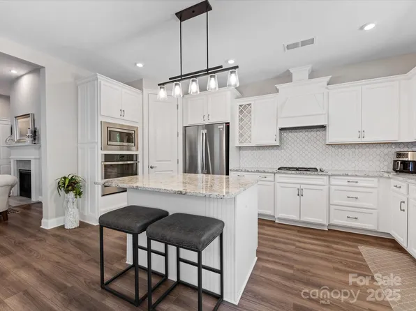4012 Moxie Way, Charlotte, NC 28215