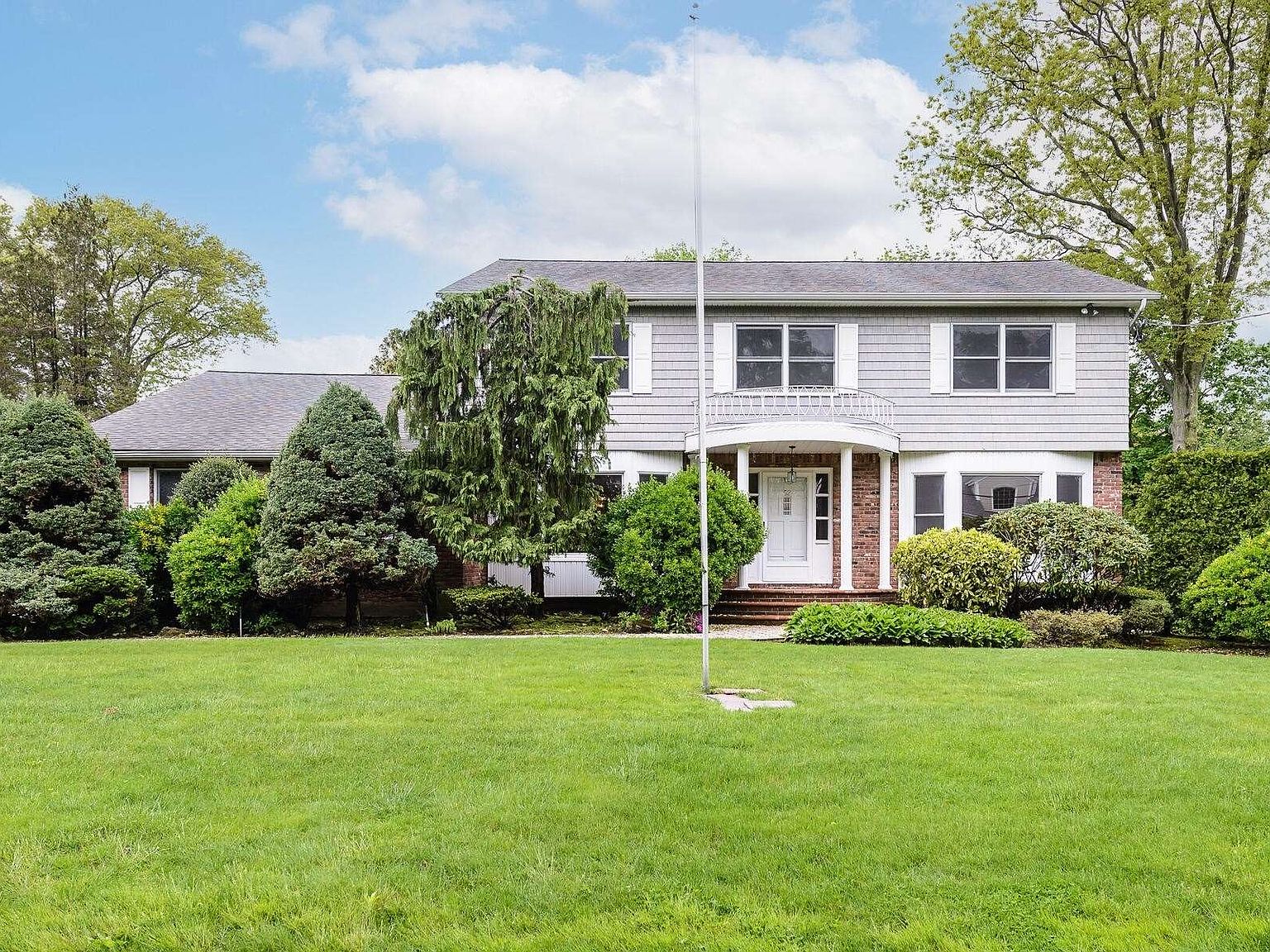 52 Robbins Drive, East Williston, NY 11596 Zillow