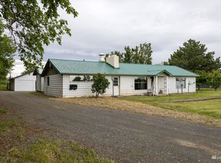 1352 Road 20 NW, Soap Lake, WA 98851