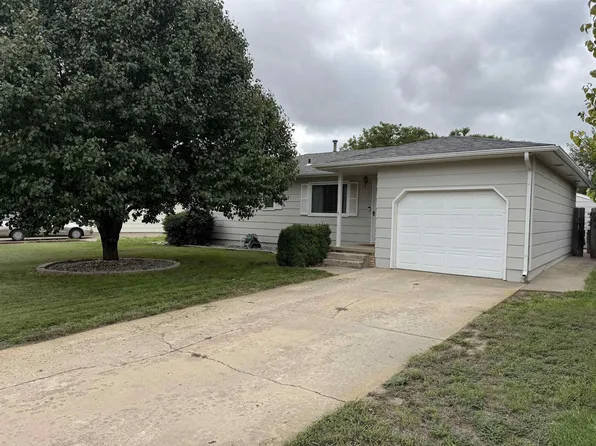 2211 Marjorie Dr, Hays, KS 67601