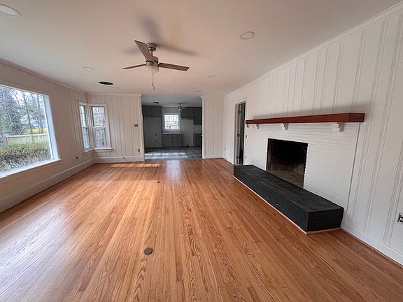 Main Family Room, Fireplace 1