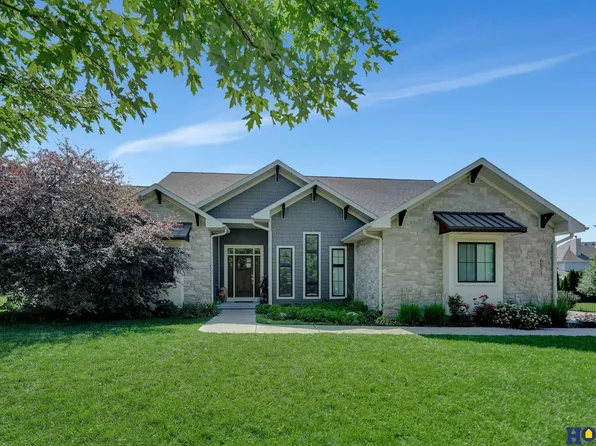 6521 S 21st St, Lincoln, NE 68512