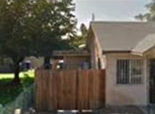 1004 E Cleveland Ave, Madera, CA 93638