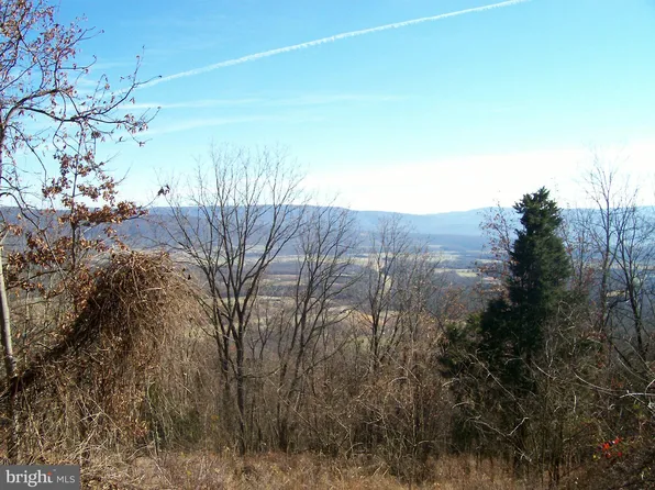 17 Highland Springs Rd, Old Fields, WV 26845