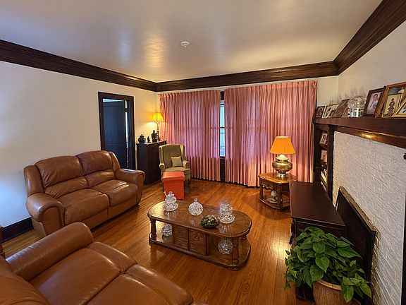 5th image of 8040 S Throop St