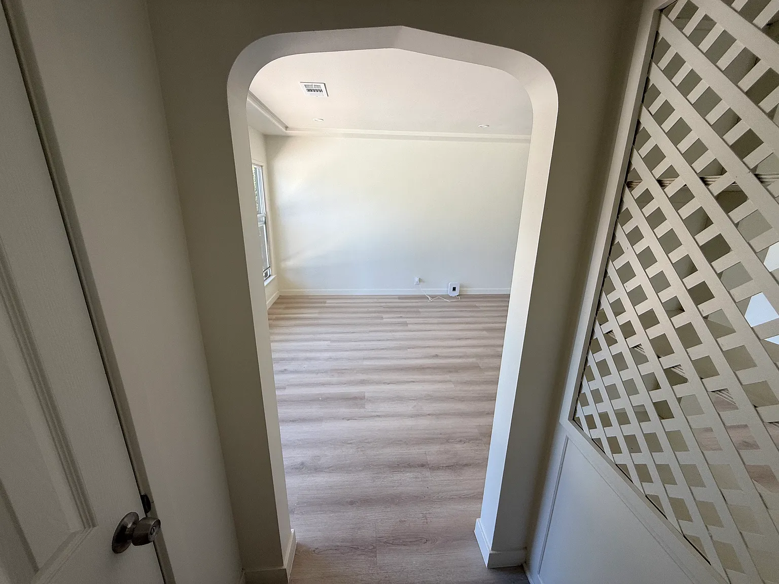 3 bed, 1364 sqft, $3,995 — Photo 4
