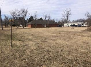 202 West Pne, Tuttle, OK 73089