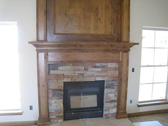 2nd image of 3309 Sharon Dr