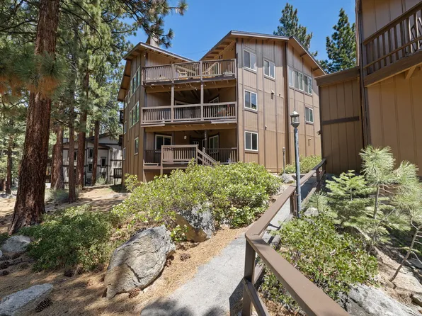 100 Lake Village Dr, Stateline, NV 89449