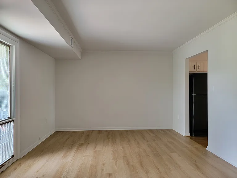 541 Cloverbrook Dr — Photo 6