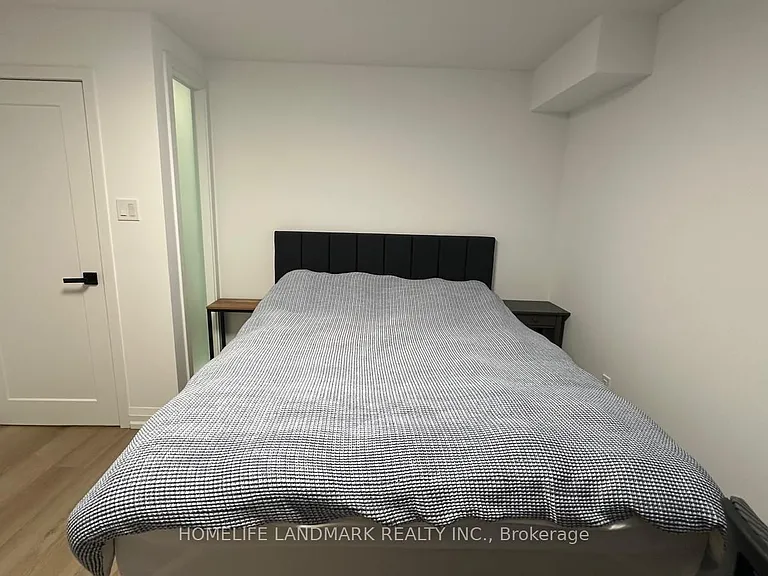 5 Henry Bauer Ave — Photo 16