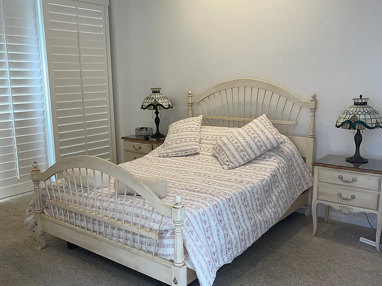 392 Desert Holly Dr — Photo 16