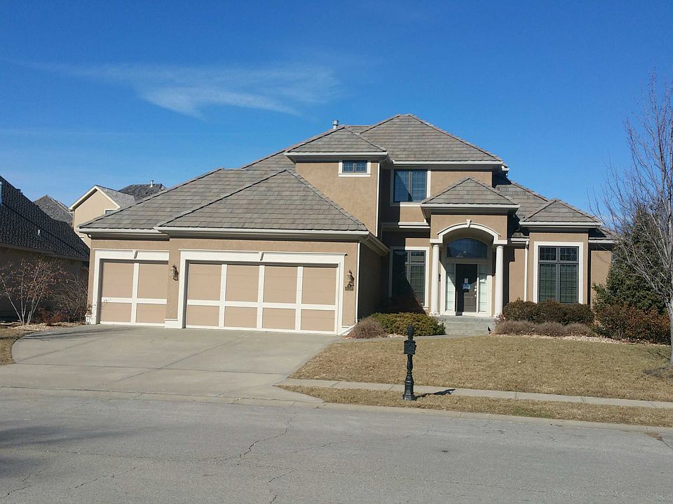 1st image of 6108 NW 103rd St