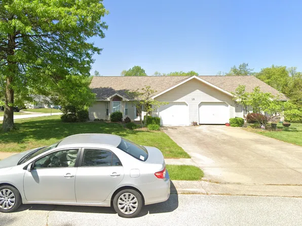 37 S Cedar Ln #15A, Santa Claus, IN 47579