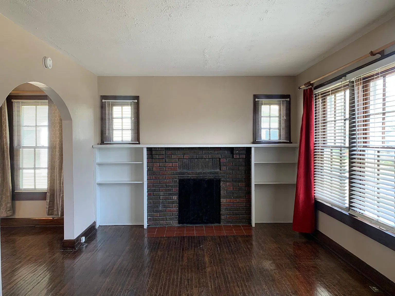 715 E. Hunter Ave. — Photo 3