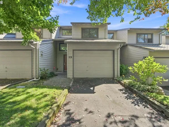 7819 NE Loowit Loop APT 83, Vancouver, WA 98662