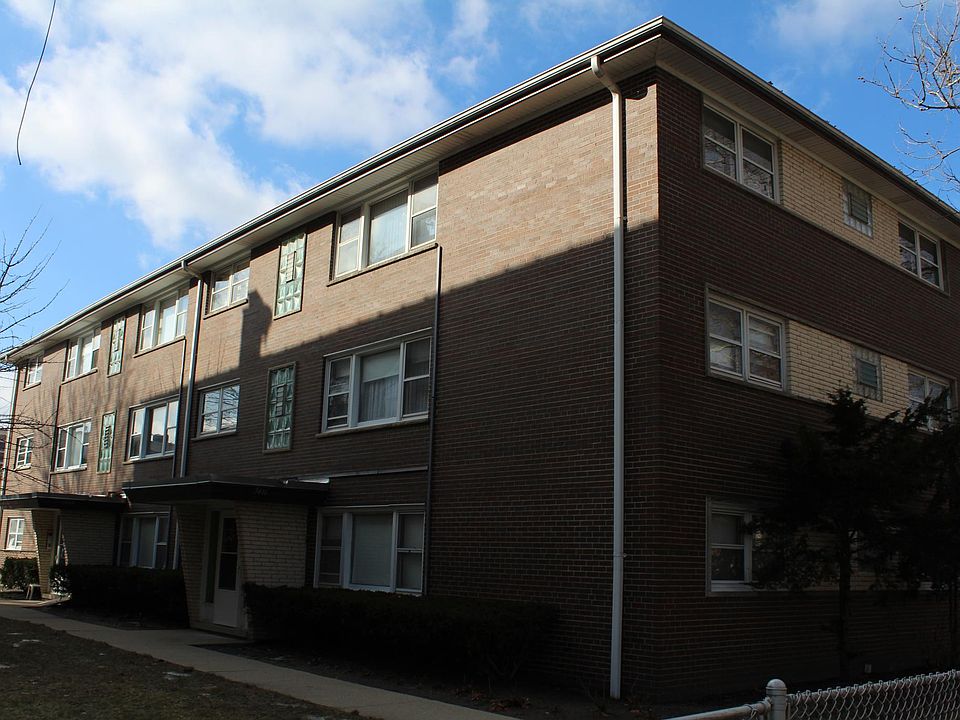 1st image of 7416 N Claremont Ave #3E