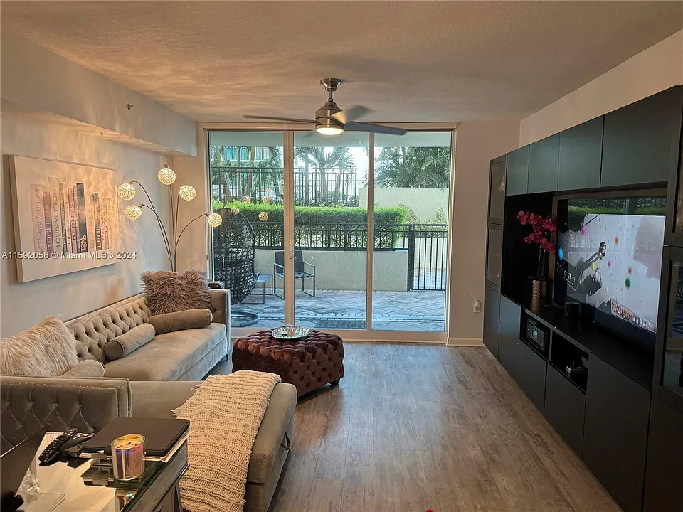600 W Las Olas Blvd #706