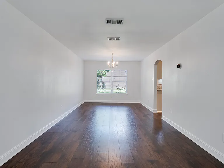 16215 Hollow Rock Dr — Photo 10