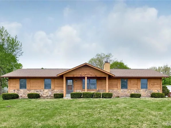 1223 Cypress Ct, Troy, MO 63379