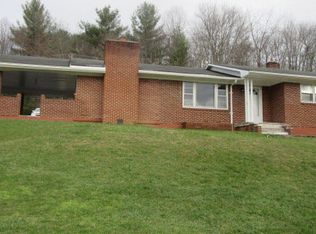 116 Oak St, Richlands, VA 24641