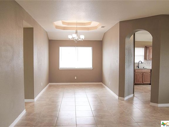 3rd image of 5805 Montrose Dr