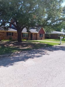 1101 W Edwards St, Olney, TX, 76374