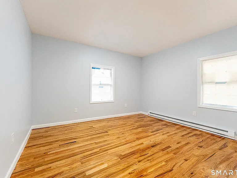 73 Branch St — Photo 8
