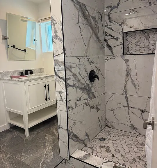 160 W 59th St #1/4 — Photo 4