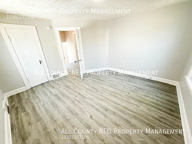 900 Roslyn Ave SW — Photo 12