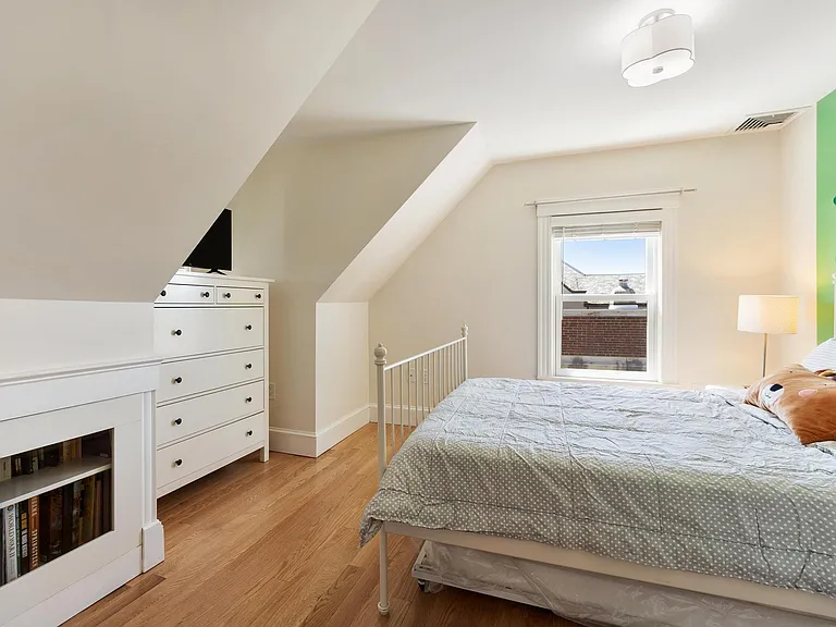129 Washington St #129 — Photo 22