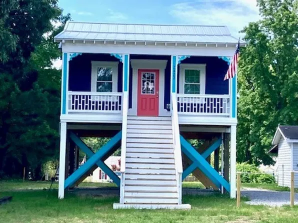 2422 State Highway 210 E, Hampstead, NC 28443