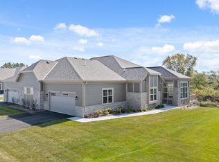 326 Standing Stone Dr #3-6, Waukesha, WI 53189