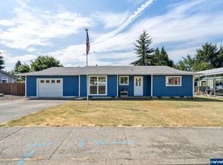 631 NE 5th St, Willamina, OR 97396