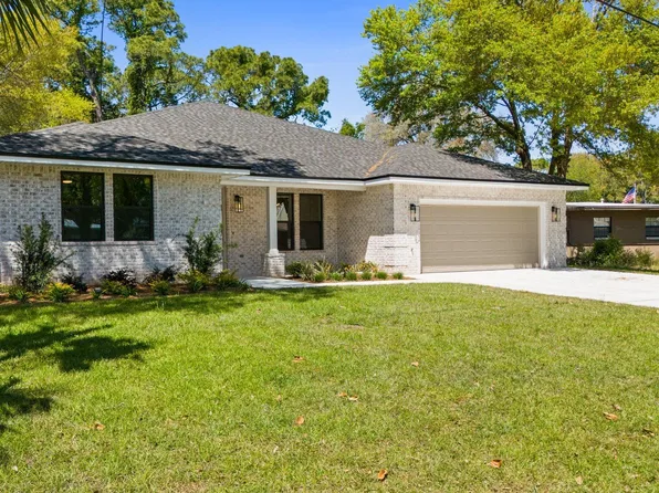 85 Laurie Dr, Fort Walton Beach, FL 32548