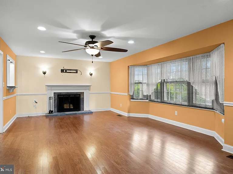 10 Traynor Ln — Photo 7