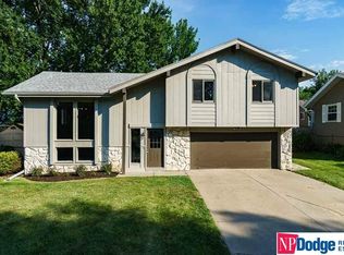 12735 Erskine St, Omaha, NE 68164