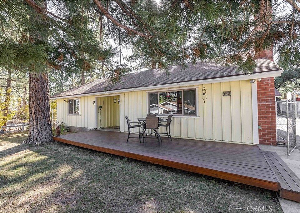 1st image of 245 Turlock Dr