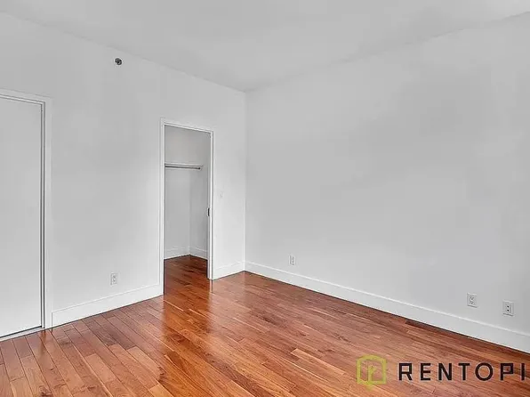 229 North 8th Street image 6 of 11