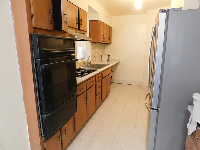 1659 Barnes Ave #2 — Photo 14