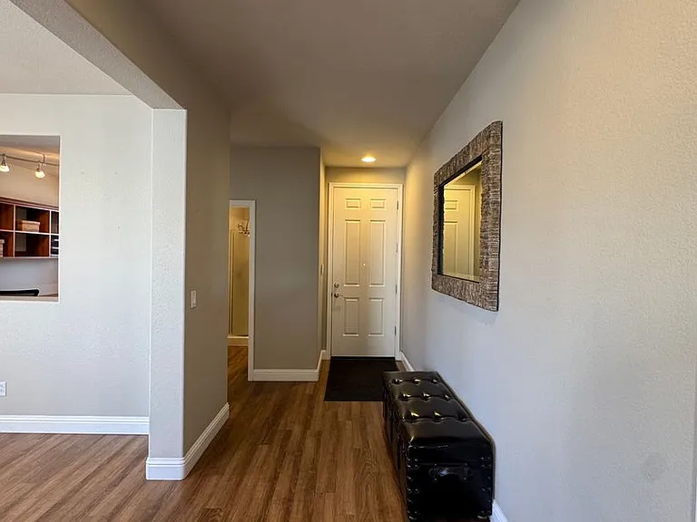 585 Seattle Slew Ct — Photo 2