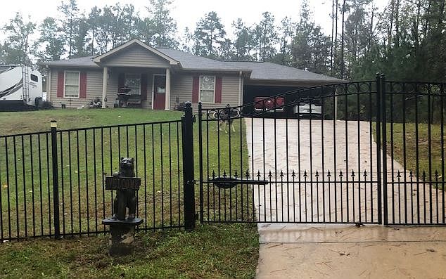 1st image of 13380 Pine View Dr