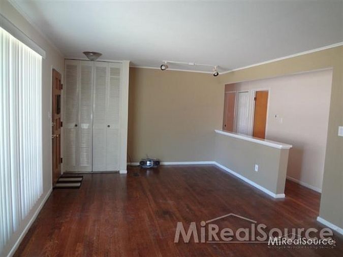1st image of 25051 Marilyn Ave