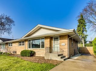 1000 N Dee Rd UNIT B, Park Ridge, IL 60068