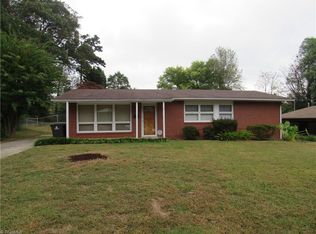 2707 Clement St, Winston Salem, NC 27127