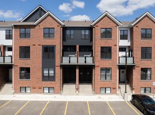 31 Mill St #12, Kitchener, ON N2G 2Y2