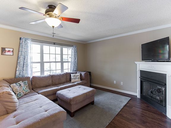 5th image of 3101 Windsor Trace Dr