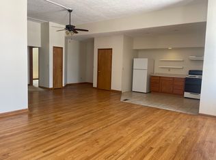 123 W Washington St #2, Momence, IL 60954