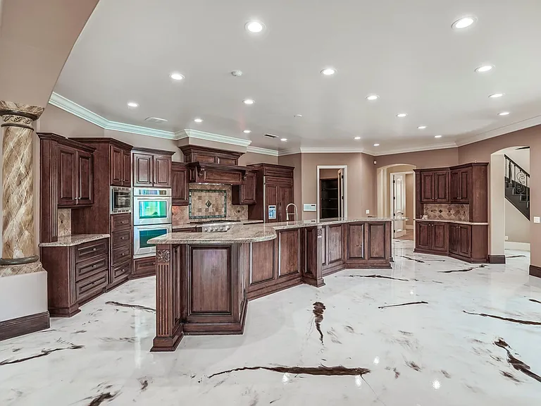 18675 Quail Hill Dr — Photo 17